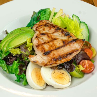 Nax’id’ Pub Grilled Chicken Green Salad in Port Hardy, BC